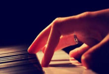 外线开炮！湖人第三节三分12中7 单节轰下34分&净胜火箭5分.